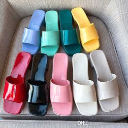 2023 Marke Frau Hausschuhe Top Qualität Designer Dame Sandalen Sommer Mode Jelly Slide High Heel Hausschuhe Luxus Casual Schuhe Damen leder