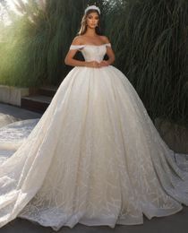 Luxury Ball Gown Wedding Dresses Appliques V Neck Sleeveless Off Shoulder Sequins Ruffles Appliques Floor Length 3D Lace Ruffles Formal Dresses Bridal Gowns