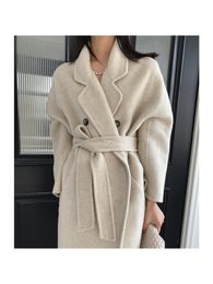 Women's Wool Blends HighEnd Rabbit en Mulberry Silk Double Breasted Warm Long Overcoat Women Winter Korean Version White Coat Jacket 230107