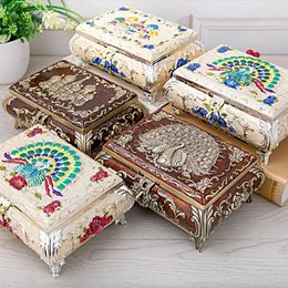 Jewellery Pouches 2023 Russian Style Castle Box Creative Peacock Large Metal Trinket Storage For Women Girls Wix001