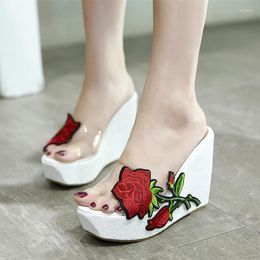 Slippers 2023 Sexy Woman Platform Wedges Heels Peep Toe Flower Supper High Heel Summer Outdoors Women Slides Shoes