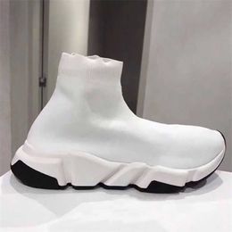 Men Women Sock Shoes Graffiti White Black Red Beige Pink Designer Runner Knit Sock Runner Shoes Casual Platform Sneaker Stretch Trainers Sport Sneaker With Box NO17A