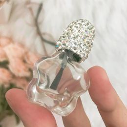 Storage Bottles Sparkly Empty Nail Polish 5ml Glass Clear Bottle Diamond Cover Refillable With Brush Bottling