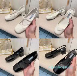2023 Dress Shoes Classic Shallow Square Toe Flat Shoe Sandal Wedding Party Leather High Heel Formal Loafer With Box