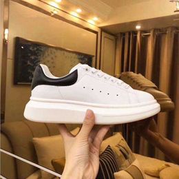 Casual Shoes Sneakers Womens Leather Fashion White Flat Outdoors Daily Dress Stylish Comfortable 2023 Mens 35-46 Size