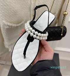 Designer Woman sandals Slifori uomini Attrezzatura da pantofole Flip Flip Flip Donne Sandalo di lusso
