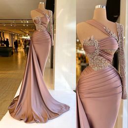 2023 Prom Dresses Mermaid One Shoulder Dusty Pink Cutaway Sides Beaded Crystal Lace Formal Evening Gowns Plus Size Pageant Wear Party Gowns Long Sleeve