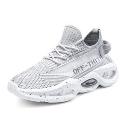 2023 Running Shoes white Black Breathable Fashion Cut-out Jogging outdoor flat Sport Sneakers Designer Mens Trainers 40-44