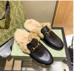 Женские мужчины подлинная кожа U G Leafers Loafers Slipper Murg Muller Slippers с Bugle Fashion Women Mens Princetown платье дамы повседневные меховые мулы квартиры Новые 35-46