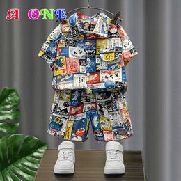 Set di abbigliamento Summer Boys Blouse Short 2 Pcs Set Stupt Baby Cash Case Fashion Fashion Fashion Outdoor Beach Travel Boys Abbigliamento T230106