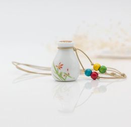 Симпатичная керамика маленькие бутылки сухие парфюмельные банки колье модные ювелирные украшения духи подвесное ожерелье Женщины для рождественских подарков ZH04325595152
