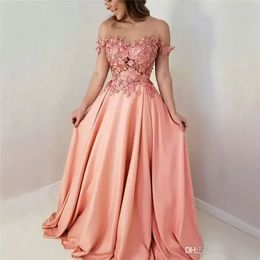 Scoop A-Line Long Bridesmaid Dresses Floor Length Flower Lace Applique Crystal Satin Evening vestidos de fiesta de 2023