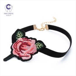 Choker HanCheng Fashion Knitting Flower Ribbon Necklace Women Embroidery Elastic Tattoo Statement Collar Jewelry Bijoux Chokers