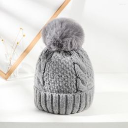 Berets Stylish Ladies Hat Stretchy Beanie Plush Lining Fall Winter Women Knit Cap Cold Resistant