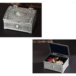 Jewelry Pouches Metal Chest Vintage Floral Engraved Necklace Case Retro Earrings Storage Ring Box Small Size Gift Package