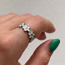 Wedding Rings Tiny Cute Romantic Epoxy Daisy Flower For Women Bohemian Fashion Engagement Bride Love Token Ring 2023