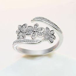 Wedding Rings Korean Fashion Adjustable Inlay Diamond Bride Ring Shiny Romantic Women Clover Flower Anniversary Gift