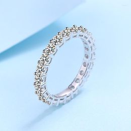Cluster Rings S925 Silver 2.2 D Colour Moissanite Diamond Ring For Women Electroplating Pt950 Gold Engagement Wedding Jewellery