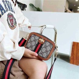 Cheap Purses Bags 80% Off Designer bags Korean girl baby Single Messenger cross little bee Mini children's SquareN49M