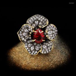 Cluster Rings CIZEVA Women's Cocktail Party Ring Exaggerated Luxury Flower Irises Inlaid CZ Zircon Black Gold Colour Wedding Band