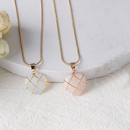 Heart-Shaped Pendant Necklaces Transparent Crystal Resin Dainty Jewellery Elegant Cute And Feminine Atmosphere Proffer Valentines Gift