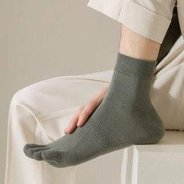 Men's Socks Casual Soft Solid Colour Split Toe Cotton Autumn Winter Middle Tube Five Men's
