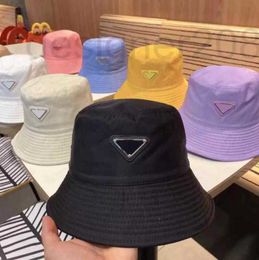 Stingy Brim Hats Designer Colorful Bucket Hat Sun Protection Solid Trendy with Inverted Triangle Leisure Cap Novelty 8 Colors Design for Man Woman F3ZF
