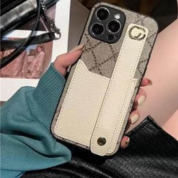 Phone Cases Designers Case With Card Pocket Wrist Strap For Iphone 15 14 Pro Max I 13 12 11 Xr Xs X 7 8 Plus Cover Fashion