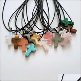 Pendant Necklaces Wholesale 24Pcs/Lot Mixed Fashion Jewellery Natural Stones Pendants Powder Crystal Cross Leather Chains Charms Neckl Dhyzf