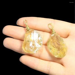 Decorative Figurines Creative Natural Material Citrine Punched Crystal Gravel Conformal Pendant Necklace Decorate A Friend's Birthday