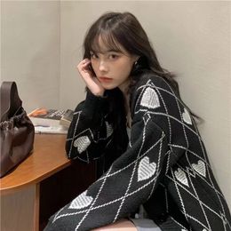 Women's Knits Tees Women Knitted Cardigan Argyle Heart Pattern Jacquard Sweater Long Sleeve Love Style Coat Fall Winter Vintage Korean Tops 230111