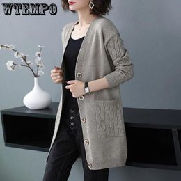 Women's Knits Tees Spring Autumn Sweater Women Mid-length Middle-aged and Elderly Loose Large Size Fat Outer Knitted Cardigan Wholesale 230111