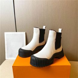 2023 Designer Paris Ruby Flache niedrige Stiefeletten Damen Laureate Platform Wüstenleder Winter Martin Schuhe Trim Reißverschluss Gummisohle Sneakers Größe 35-41