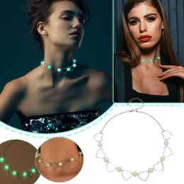 Chains Necklace Diamond Love Short Clavicle Chain Fashion Design Handmade Luminous Bead Neck Gold And Green NecklaceChains