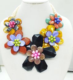 Choker It's Beautiful ! Natural Brazil Semi-precious Stone. Handmade Made Flower Necklace 20"