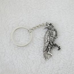 Keychains 12pcs Odin Raven Keychain Animal Fibula Keyrings Black Bird Amulet Viking Jewellery For Men