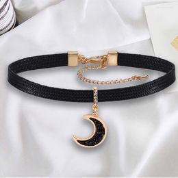 Choker Chokers Fashion Trend Black Moon Short Clavicle Chain Rhinestone Jewellery Women Creative Pendant Necklace Birthday Gift Bijoux