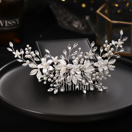 Wedding Hair Jewellery Handmade Silver Colour Flower Comb Pearl Accessories For Women Bride Tiara 230112