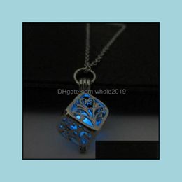 Pendant Necklaces Necklace Green Copper Can Open The Square Hollow Tree Of Life Luminous Pearl Jewelry Light Drop Delivery Pendants Dhwbx