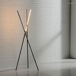 Floor Lamps Tripod Lamp Searchlight Vintage Modern Arc Feather Design