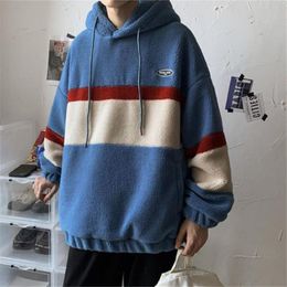 Men's Hoodies Sweatshirts Warm Hooded Sweatshirt Men Autumn Winter Loose Lamb Wool Fashion Korean Street Style Colour Patchwork Pullover Thick Tops 230113