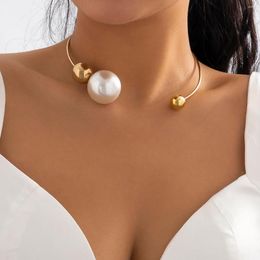 Choker Elegant Goth Big White Imitation Pearl Necklace For Women Ball Pendant Clavicle Chain Wedding Jewellery Collares 2023