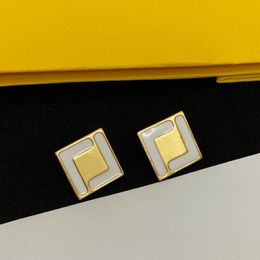 Gold Letters Ear Studs Women Designer Jewelry Womens Earrings New Designers Square Earings For Party Ladies Accessories D2301124F