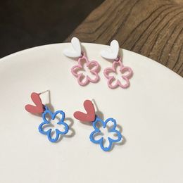 Contrasting Colour Loving Heart Flower Charm Earrings Fresh Sweet And Cute Simple Studs Lovely Girl Holiday Gift