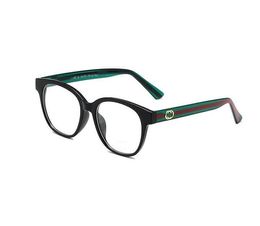 Designer Sunglasses Men Eyeglasses Outdoor Shades PC Frame Fashion Classic Lady Sun glasses Mirrors for Women G0040