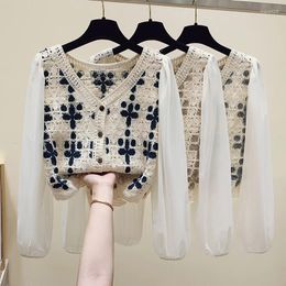 Women's Polos Vintage Embroidery Flower Hollowed Out Lace Top Shirt 2023 Spring Summer Women Fashion Chiffon Splicing Long Sleeve Crop