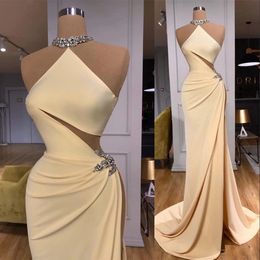 2023 Sexy Light Yellow Prom Dresses Halter Illusion Silver Crystal Beads Side High Split Mermaid Evening Gowns Plus Size Formal Party Dress