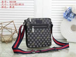 TOP 2023 Shoulder Bags Man Genuine Leather Briefcases Handbag Bolsas Messenger Bag Men Wedding Dress Crossbody Bag