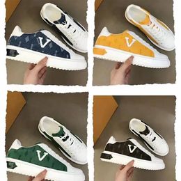 2022 new Casual shoes Designer sneakers Leather Lace Up Fashion Lady Trainers Womens Outdoor With high quality