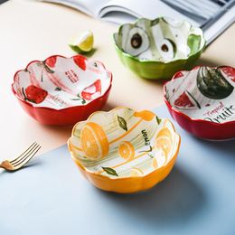 Bowls Japanese Hand-painted Strawberry Lace Cute Tableware Ceramic Fruit Salad Bowl Noodle Home Baking Rice 5.8 Inches